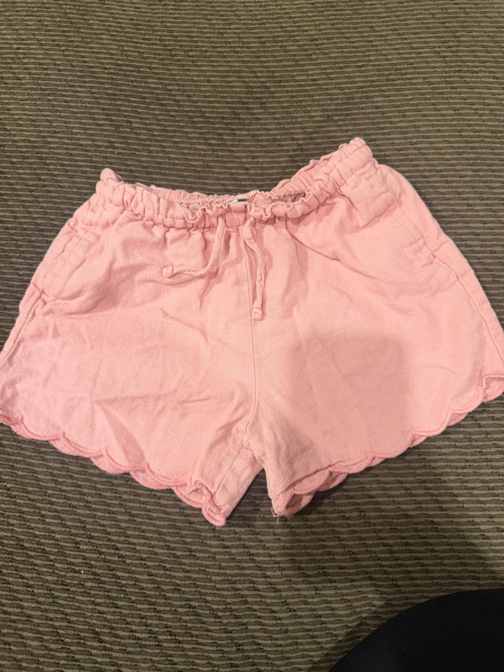 Old Navy Pink Scallop-Edge Pull-On Shorts